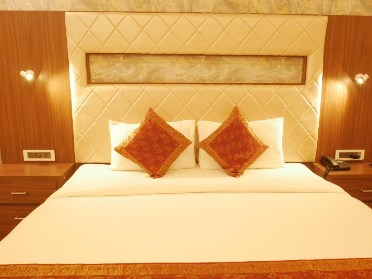 Hotel The Triumph Varanasi